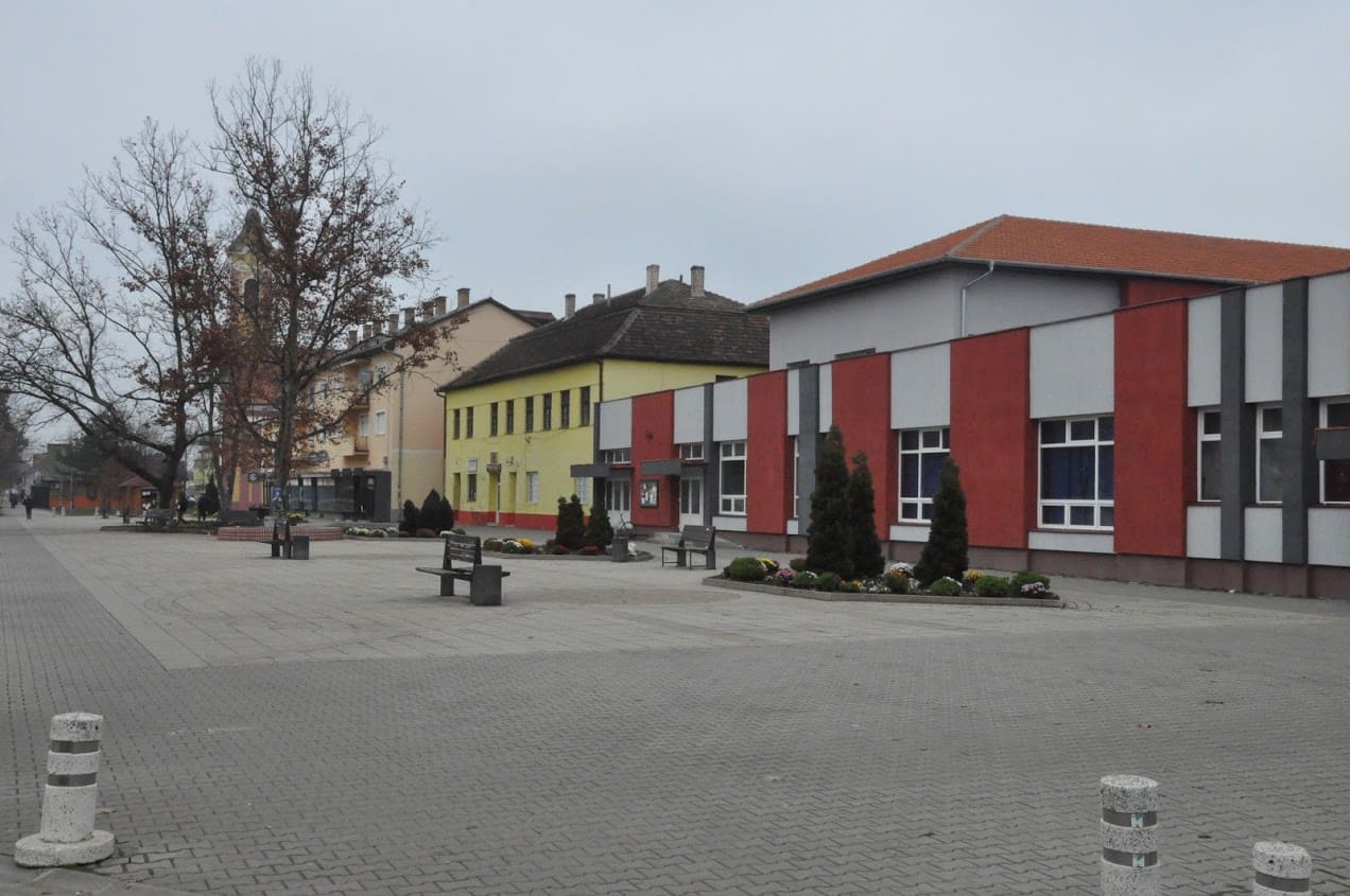 20151212 zitiste selo opstina crkva ulica spomeni (23)