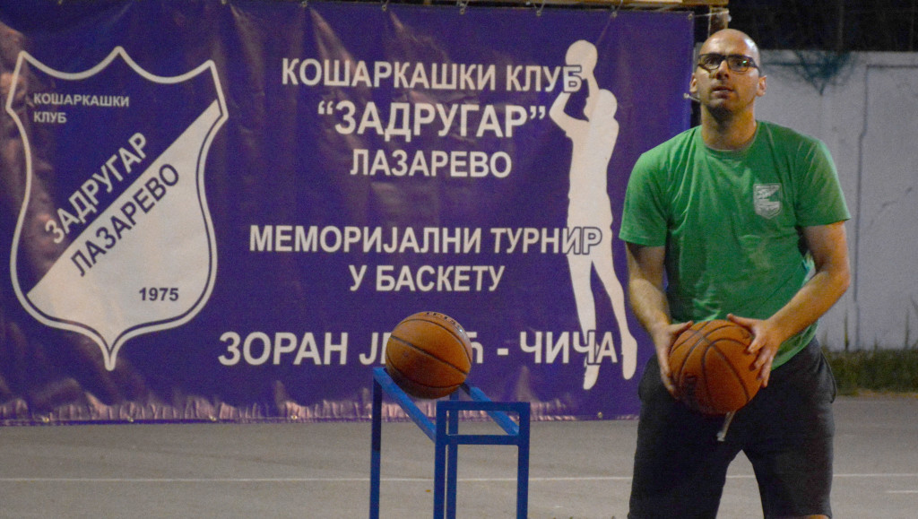 Basket turnir Lazarevo najbolji trojkas Milan Bosnic