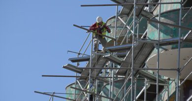 DA LI JE ZRENJANIN GRAD INVESTICIJA I KAKO NA TRENUTNU SITUACIJU GLEDAJU PREDSTAVNICI LOKALNE VLASTI, PRIVREDNICI I PREDUZETNICI DA LI JE ZRENJANIN GRAD INVESTICIJA I KAKO NA TRENUTNU SITUACIJU GLEDAJU PREDSTAVNICI LOKALNE VLASTI, PRIVREDNICI I PREDUZETNICI