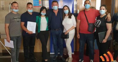 SVE VIŠE MLADIH BRAČNIH PAROVA ODLUČUJE DA ŽIVI U SELIMA SVE VIŠE MLADIH BRAČNIH PAROVA ODLUČUJE DA ŽIVI U SELIMA