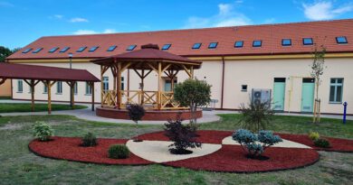 OSNOVAN KREATIVNI CENTAR „HETERLENDI – BAJIĆ” U BOČARU OSNOVAN KREATIVNI CENTAR „HETERLENDI – BAJIĆ” U BOČARU