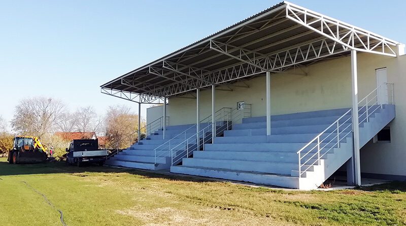 62 - 1 B Fudbal stadion u Melencima