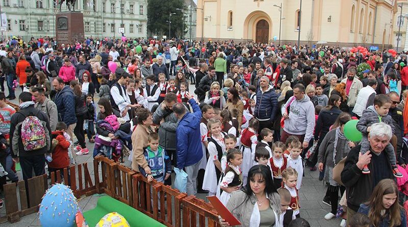 UOČI VASKRSA: Dečji festival „Uskršnje jaje 7” na glavnom trgu