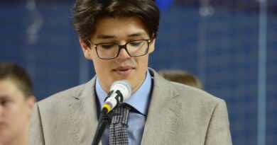 LUKA RADAKOVIĆ – UČENIK GENERACIJE ZRENJANINSKE GIMNAZIJE LUKA RADAKOVIĆ – UČENIK GENERACIJE ZRENJANINSKE GIMNAZIJE