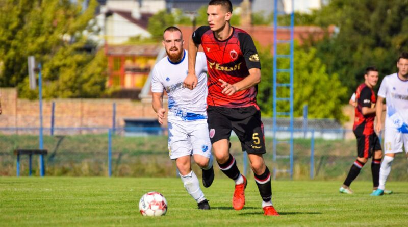 46 - 1 FUDBAL Danilo Janjatovic na utakmicu u Pančevu protiv Dinama