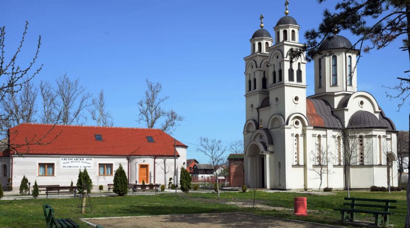 6-1-Svetosavski dom i crkva Sutjeska 1