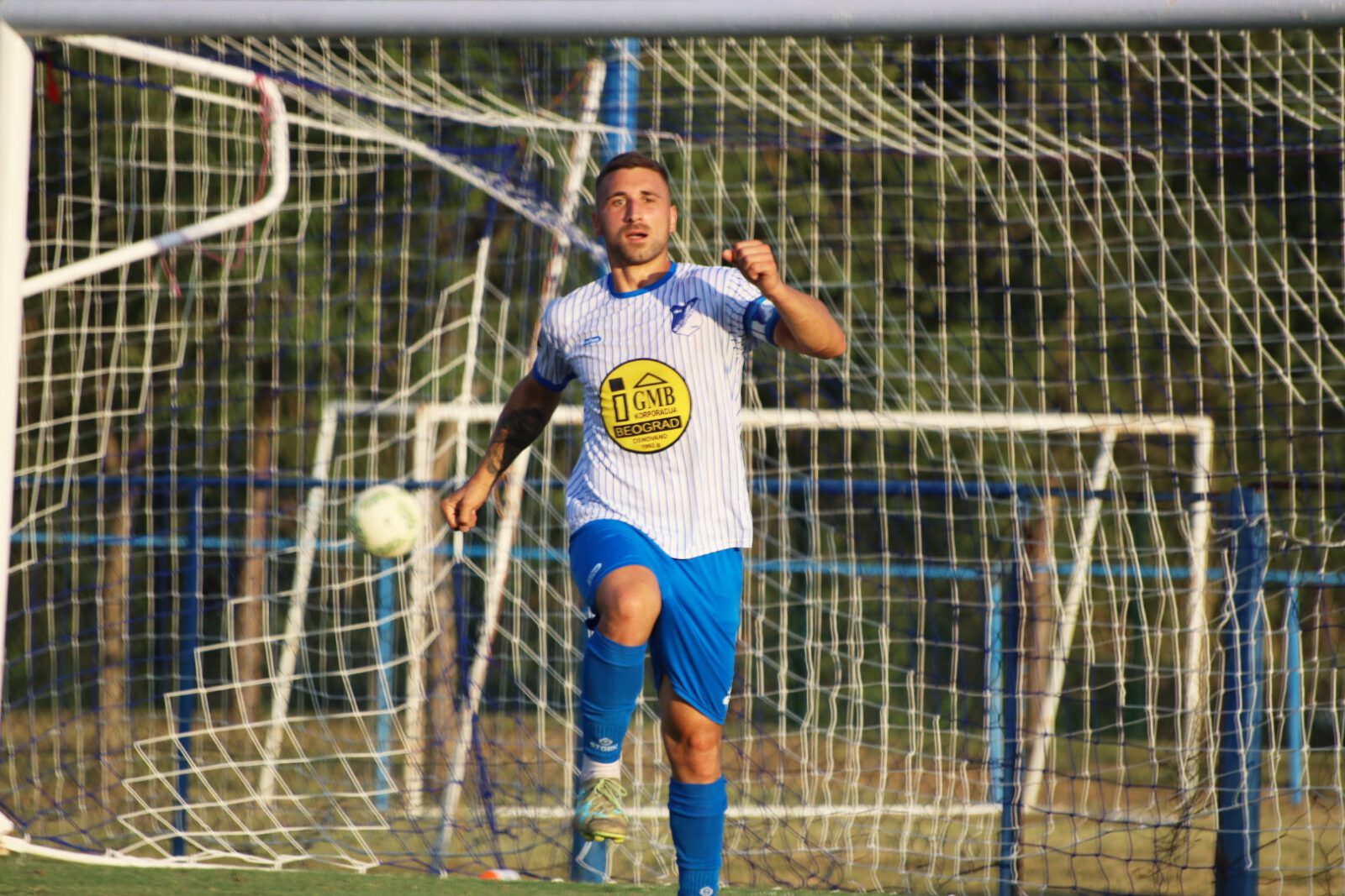 30 – 1 FUDBAL VOJVODINA PERLEZ Zoran Ješić KAPITEN VOJVODINE