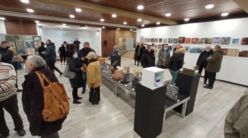 likovni-salon-30X30-2021.-otvaranje-