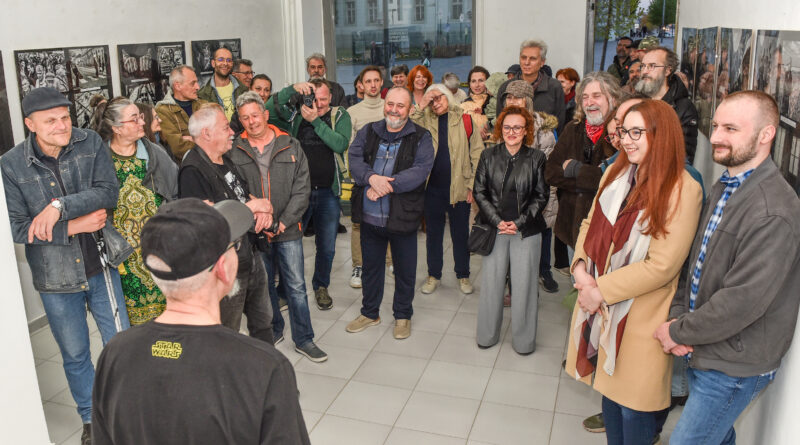 8-1-2 Brojne kolege došle su da podrže našeg fotografa
