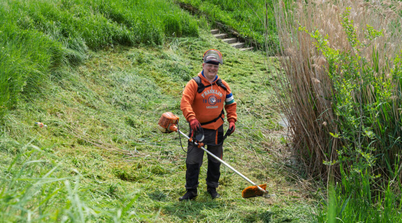 12-1-trava stasala i do spola metra