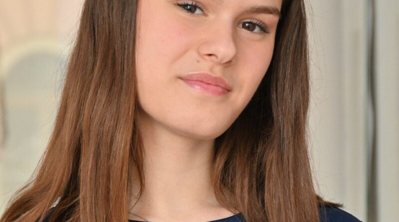 6-1-Sara Karanovic