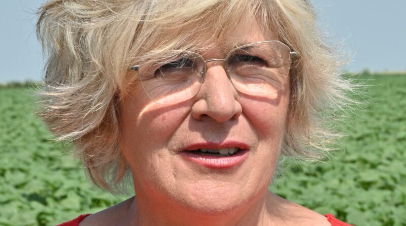 9 – 1 E Snezana Paradjenovic