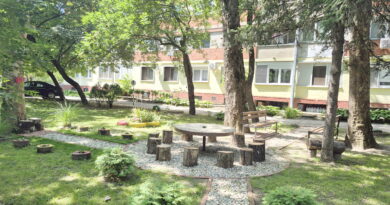 PROSTOR IZMEĐU ZGRADA NA LESNINI POSTAO JE MESTO DRUŽENjA